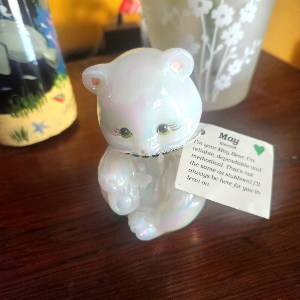 Opalescent FENTON Bear With Rhinestone Collar